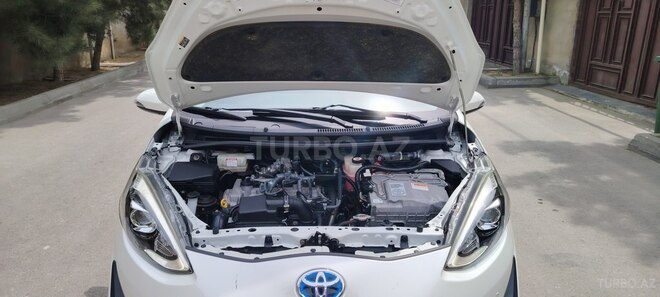 Toyota Aqua 2018, 160,000 km - 1.5 l - Bakı