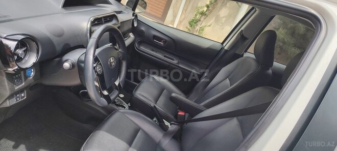 Toyota Aqua 2018, 160,000 km - 1.5 l - Bakı