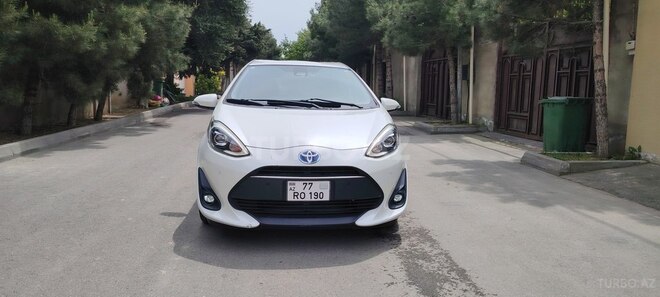 Toyota Aqua 2018, 160,000 km - 1.5 l - Bakı