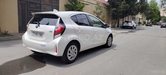 Toyota Aqua 2018, 160,000 km - 1.5 l - Bakı