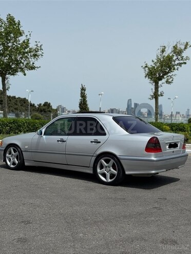 Mercedes C 240 2000, 355,000 km - 2.4 l - Bakı