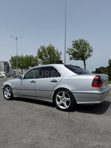 Mercedes C 240 2000, 355,000 km - 2.4 l - Bakı