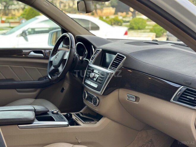 Mercedes GL 450 4MATIC-12