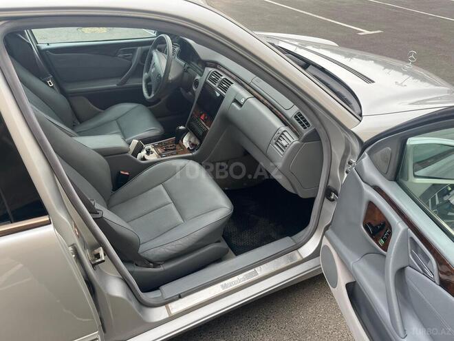 Mercedes E 320 2000, 321,211 km - 3.2 l - Sumqayıt