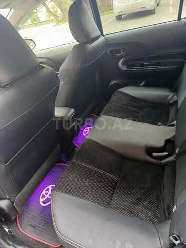 Toyota Prius C 2014, 96,000 km - 1.5 л - Bakı