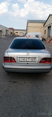 Mercedes E 280 1998, 300,000 km - 2.8 l - Bakı