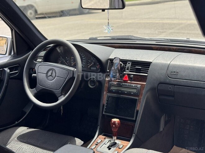 Mercedes C 240 1997, 448,000 km - 2.4 l - Bakı
