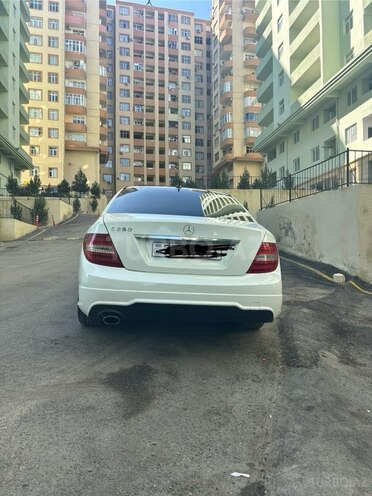 Mercedes C 180 2013, 210,000 km - 1.8 l - Bakı