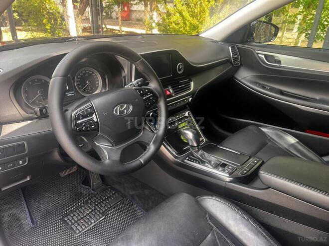 Hyundai Grandeur-10