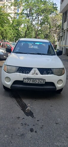 Mitsubishi L200 2006, 496,000 km - 2.4 l - Bakı