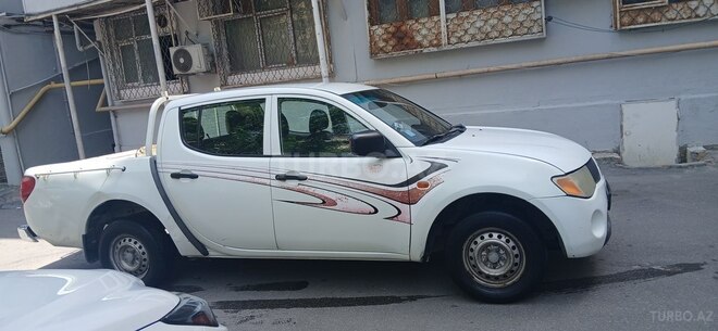 Mitsubishi L200 2006, 496,000 km - 2.4 l - Bakı