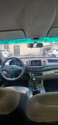 Mitsubishi L200 2006, 496,000 km - 2.4 l - Bakı