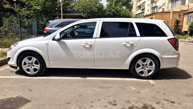 Opel Astra 2010, 482,684 km - 1.3 l - Bakı
