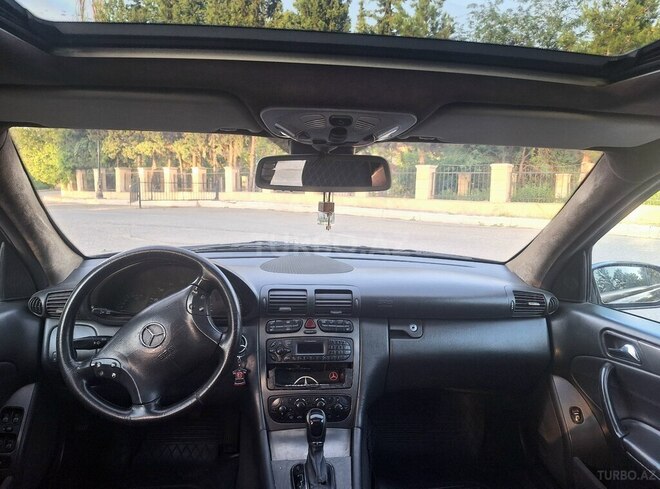 Mercedes C 180 2003, 270,000 km - 1.8 l - Yevlax