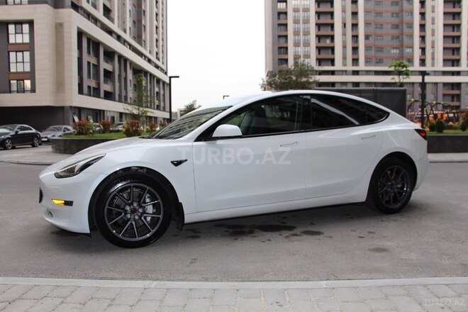 Tesla Model 3 2023, 42,000 km - 0.0 l - Bakı