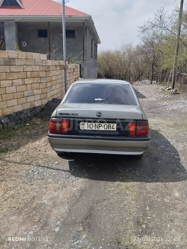 Opel Vectra 1993, 296,464 km - 2.0 л - Qax