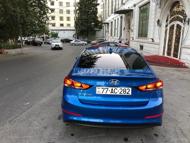 Hyundai Elantra 2015, 151,000 km - 2.0 l - Bakı