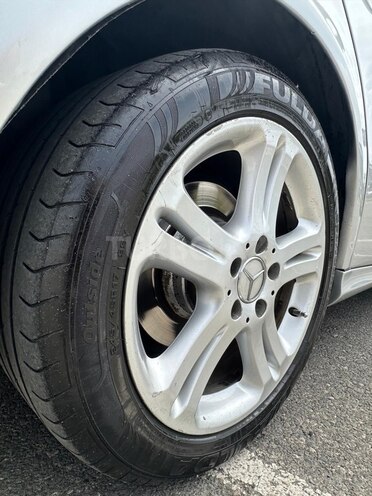 Mercedes E 220 d 2008, 291,400 km - 2.2 l - Bakı