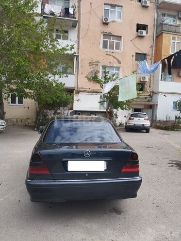 Mercedes C 220 d 1999, 330,000 km - 2.2 l - Sumqayıt