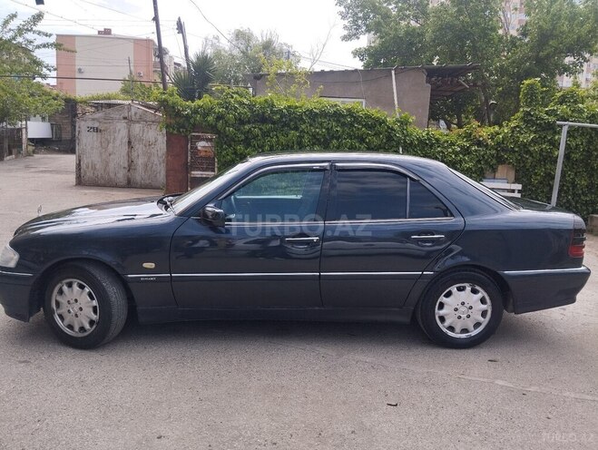 Mercedes C 220 d 1999, 330,000 km - 2.2 l - Sumqayıt