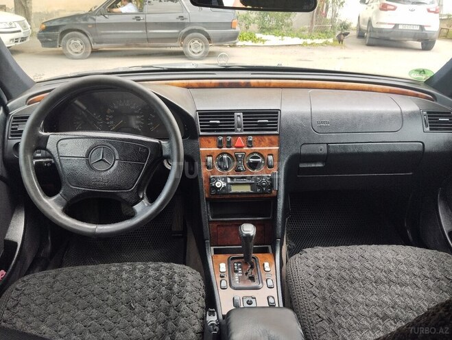 Mercedes C 220 d 1999, 330,000 km - 2.2 l - Sumqayıt
