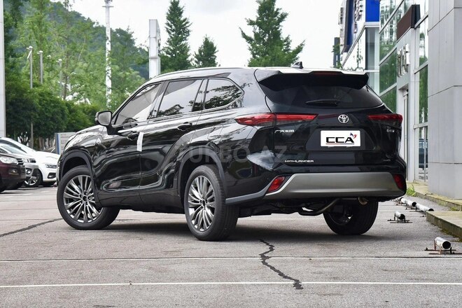 Toyota Highlander-4