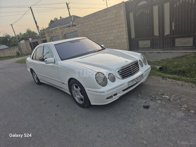 Mercedes E 270 2001, 300,000 km - 2.7 л - Balakən