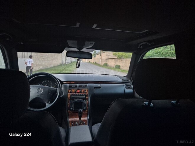 Mercedes E 270 2001, 300,000 km - 2.7 л - Balakən