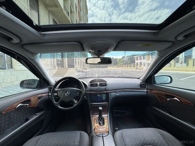 Mercedes E 220 d 2002, 299,876 km - 2.2 l - Bakı
