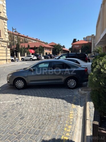 Skoda Rapid 2022, 120,000 km - 1.6 l - Bakı