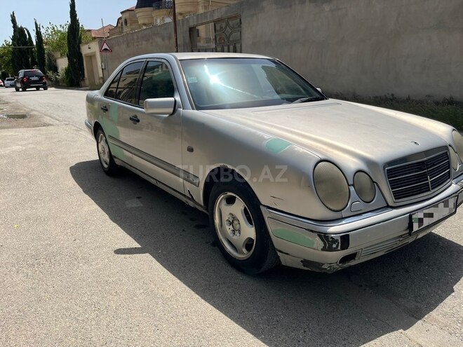 Mercedes E 230 1995, 294,875 km - 2.3 l - Bakı