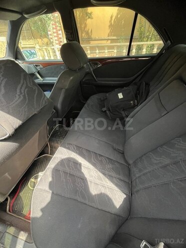 Mercedes E 230 1995, 294,875 km - 2.3 l - Bakı