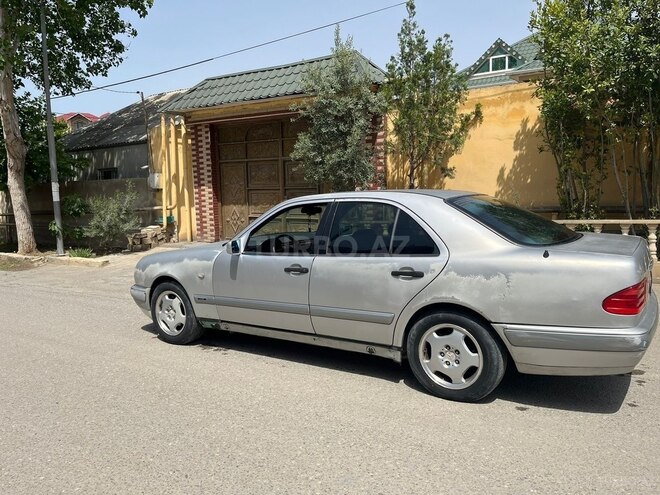 Mercedes E 230 1995, 294,875 km - 2.3 l - Bakı