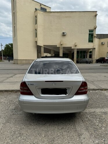Mercedes C 220 d 2001, 352,000 km - 2.2 л - Sumqayıt