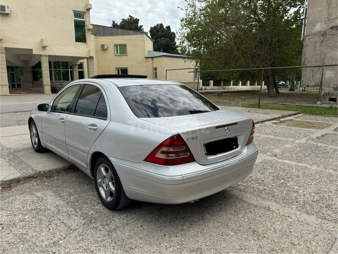 Mercedes C 220 d 2001, 352,000 km - 2.2 л - Sumqayıt