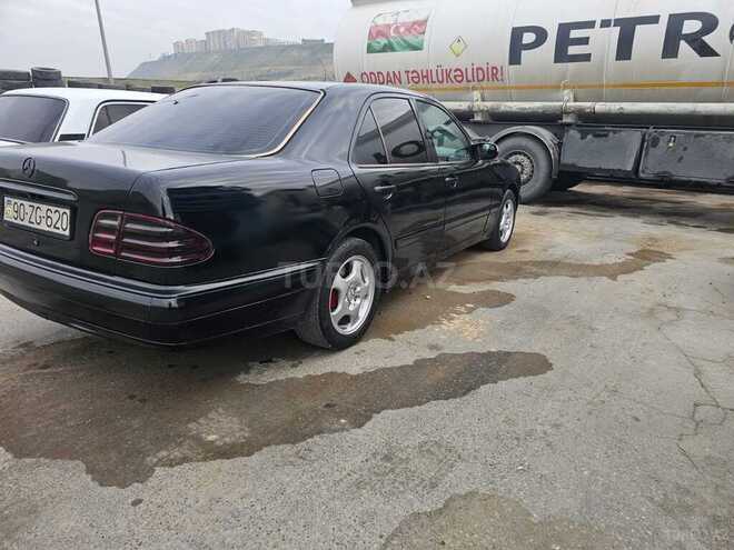 Mercedes E 220 d 2001, 365,000 km - 2.2 l - Bakı