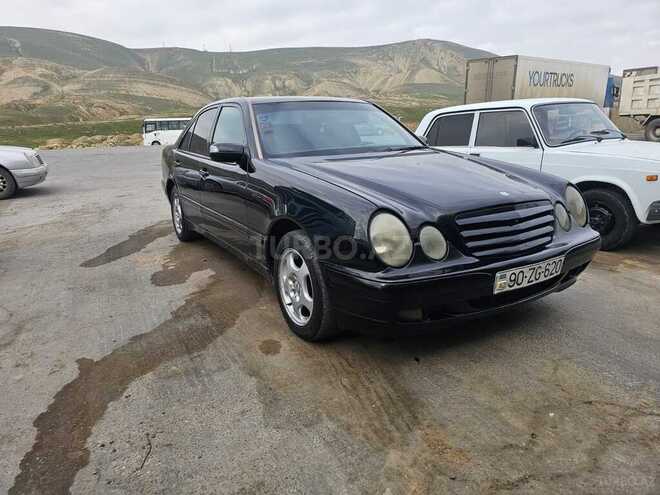 Mercedes E 220 d 2001, 365,000 km - 2.2 l - Bakı