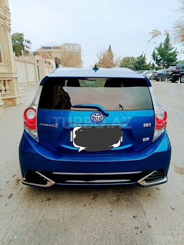 Toyota Prius C 2014, 96,000 km - 1.5 л - Bakı