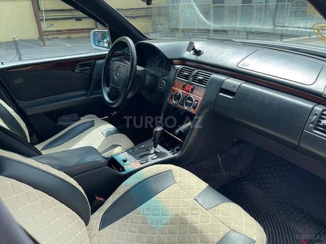 Mercedes E 230 1996, 322,755 km - 2.3 l - Sumqayıt