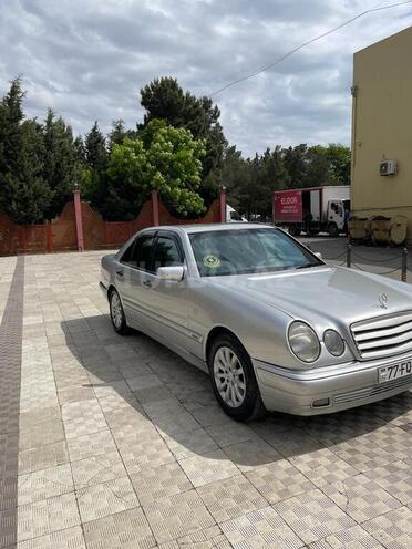 Mercedes E 230 1996, 322,755 km - 2.3 l - Sumqayıt
