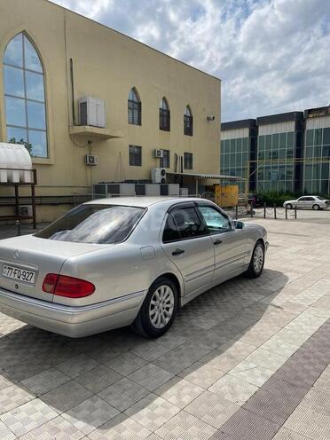 Mercedes E 230 1996, 322,755 km - 2.3 l - Sumqayıt