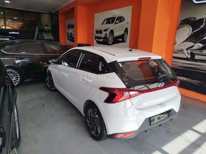 Hyundai i20 2023, 9,700 km - 1.4 l - Sumqayıt