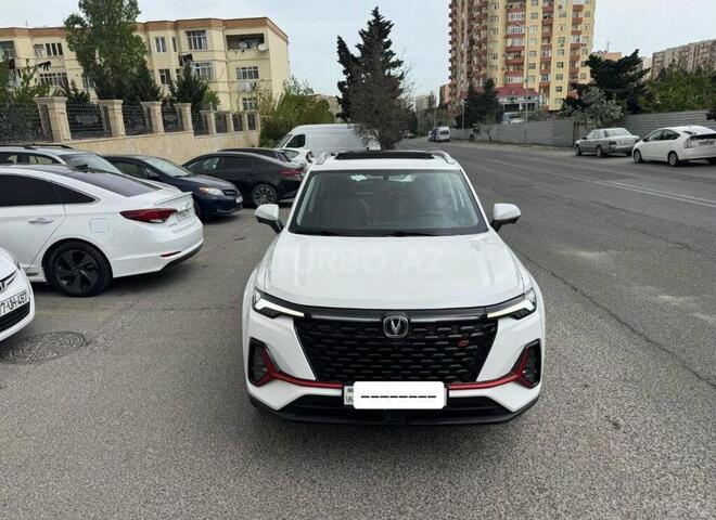 Changan CS 35 Plus 2023, 27,200 km - 1.6 l - Bakı