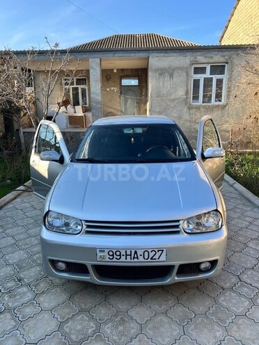 Volkswagen Golf 2003, 200,000 km - 2.0 l - Bakı