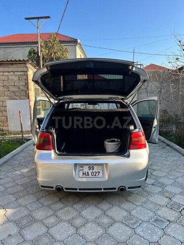 Volkswagen Golf 2003, 200,000 km - 2.0 l - Bakı