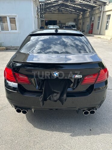BMW 528-9