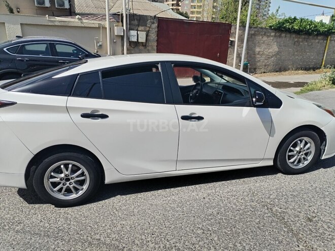 Toyota Prius 2016, 520,000 km - 1.8 l - Bakı
