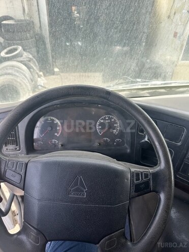 HOWO Sinotruk 2013, 350,000 km - 9.5 l - Bakı