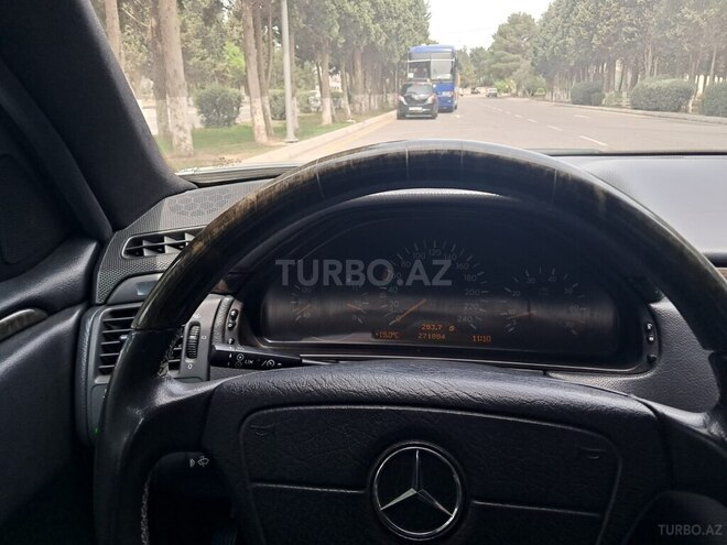 Mercedes E 240 1998, 282,000 km - 2.4 l - Sumqayıt