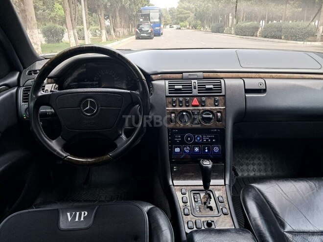 Mercedes E 240 1998, 282,000 km - 2.4 l - Sumqayıt